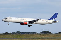 OY-KBH @ CPH - Copenhagen 12.7.2018 L/D R-04L - by leo larsen