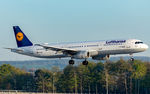 D-AISU @ EDDF - on final RW07L - by Friedrich Becker