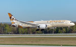 A6-BLS @ EDDF - on final RW07L - by Friedrich Becker