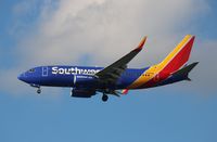 N916WN @ KPDX - Boeing 737-700 - by Mark Pasqualino