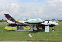 N310CG @ KOSH - Cessna 310R