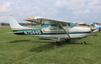 N7044S @ KOSH - Cessna 182P