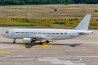 YL-LCU @ EDDK - Airbus A320-214 - by Jerzy Maciaszek