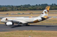 A6-EYK @ EDDL - Etihad A332 in DUS - by FerryPNL