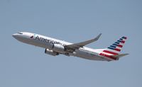 N975AN @ KLAX - Boeing 737-800 - by Mark Pasqualino