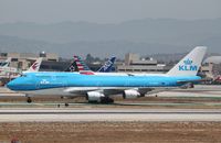 PH-BFW @ KLAX - Boeing 747-400 - by Mark Pasqualino