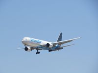 N347AZ @ 3607 - Landing