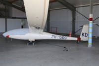PH-1509 @ EHMZ - At Midden Zeeland. Ex HB-2170 , D-KDKL . - by Raymond De Clercq