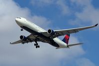 N825NW @ LLBG - Flight from JFK, NY, USA. - by ikeharel