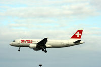 HB-JLP @ EKCH - HB-JLP landing rw 22L - by Erik Oxtorp