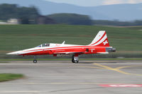 J-3084 - landing at Payerne - by olivier Cortot