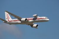 N757HW @ KOSH - Boeing 757-225