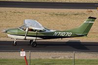 N71070 @ MAN - Taxiing on Alpha.