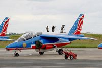 E113 @ LFBD - Dassault-Dornier Alpha Jet E (F-TETD), Athos 04 of Patrouille de France 2017, Bordeaux-Mérignac Air Base 106 (LFBD-BOD) Open day 2017 - by Yves-Q