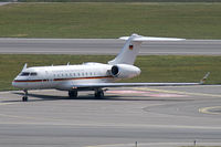 14 03 @ VIE - German - Air Force Global 5000 - by Thomas Ramgraber