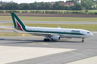 EI-EJO @ VIE - Alitalia Airbus A330-200 - by Thomas Ramgraber