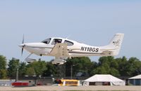 N118GS @ KOSH - Cirrus SR22