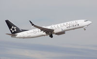N76516 @ KPHX - United Airlines Star Alliance plane. - by Dave Turpie