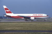 N650TW @ CPH - Copenhagen 8.10.1991 - by leo larsen