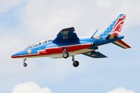 E152 @ LFBD - Dassault Dornier Alphajet E (F-UHRT), Athos 07 of Patrouille de France 2017, Bordeaux-Mérignac Air Base 106 (LFBD-BOD) Open day 2017 - by Yves-Q