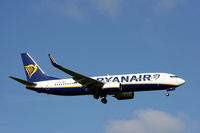 EI-FOE @ EKCH - EI-FOE landing rw 04L - by Erik Oxtorp