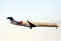 EI-GEB @ EKCH - EI-GEB landing rw 22L