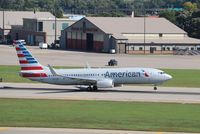 N949NN @ KMSP - Boeing 737-800 - by Mark Pasqualino