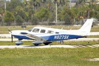 N8279X @ FXE - taxiing at FXE