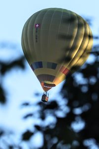 HB-QNG - Seen over bern - by Thomas Bliss