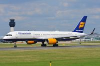 TF-ISY @ EGCC - Icelandair B752 - by FerryPNL