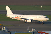 ES-ZGI @ VIE - easyJet Airline (SmartLynx) Airbus A320 - by Thomas Ramgraber