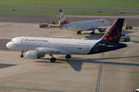 OO-SNL @ VIE - Brussels Airlines Airbus A320 - by Thomas Ramgraber