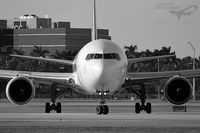 N1229A @ KMIA - MIA > CVG - by Nelson Acosta Spotterimages