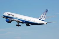 N775UA @ EHAM - Lift-off for UA B772 - by FerryPNL
