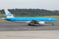 PH-BQO @ RJAA - KLM B772 taxying in NRT - by FerryPNL