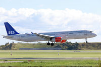LN-RKK @ CPH - Copenhagen L/D R-22R - by leo larsen