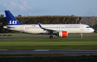 SE-ROP @ CPH - copenhagen28.9.2018 Taxi to R-04R - by leo larsen