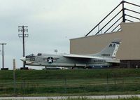 148693 - WHEN IT WAS STILL AT NAS DALLAS, IN FRONT OF THE MAG-41 HANGER