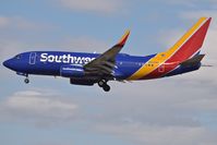 N454WN @ KBOI - On final for RWY 28R.
