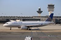 N447UA @ KIAD - Airbus A320-232