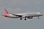 N977UY @ KMCO - On short final r/w 18R