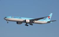HL7204 @ KORD - Boeing 777-300ER