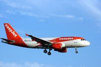 G-EZGC @ EKCH - G-EZGC landing rw 22L