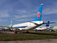 B-303G @ EDHI - China Southern A321Neo waiting for completion in Hamburg with temp reg D-AZAR - by FerryPNL