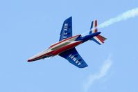 E152 @ LFBD - Dassault Dornier Alphajet E (F-UHRT), Athos 07 of Patrouille de France 2017, Bordeaux-Mérignac Air Base 106 (LFBD-BOD) Open day 2017 - by Yves-Q