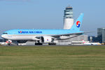 HL8076 @ VIE - Korean Air Cargo - by Chris Jilli