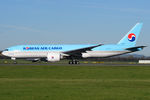 HL8285 @ VIE - Korean Cargo - by Chris Jilli