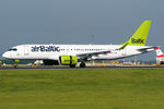 YL-CSF @ VIE - air Baltic - by Chris Jilli