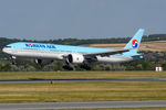 HL7784 @ VIE - Korean Air - by Chris Jilli