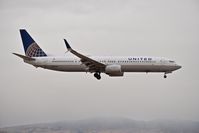 N37437 @ KBOI - Landing RWY 10L. - by Gerald Howard